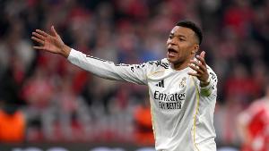 再遭四大皆空！记者：姆巴佩已身心俱疲，他来皇马本想夺全部冠军