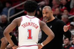 阿门：每场比赛都在成长&知道该如何打球 不再总是依赖教练指挥