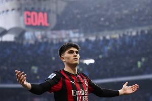 意媒：巴尔泰萨吉半场被换下但没受伤，肌肉疲劳+状态差+吃到黄牌