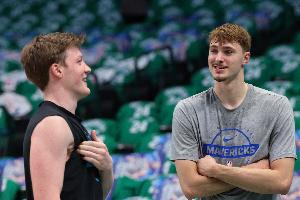 体育预测平台：弗拉格最佳新秀概率81% 克尼佩尔17% 小概率共享