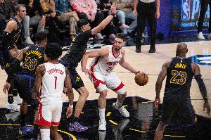 皮尔斯：湖人的球商碾压了火箭 比赛和实力无关 火箭就像在打野球