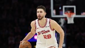 麦基：火箭想赢 小贾申京必须发挥出色 还需限制湖人发动机詹姆斯