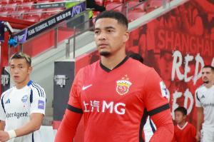 东体：蒋光太时隔154天再次为海港出战，他也是最尽职尽责的归化