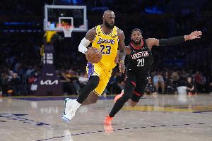 曾令旭：湖人出现体能问题想横扫很困难 火箭坚决夹击詹姆斯