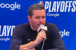 雷迪克谈全场24失误：未来几天我们会花很多时间 想办法避免失误