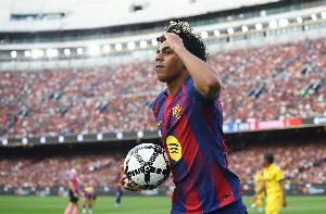 世体：巴萨全队今天放假，亚马尔、拉菲尼亚等伤员到基地做康复