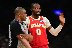 今天拉胯！库明加替补三分球6中0仅拿10分2板 3次失误