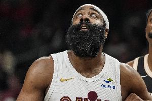 哈登谈巴雷特绝杀：上季也见识过哈利伯顿做这事 这是比赛一部分