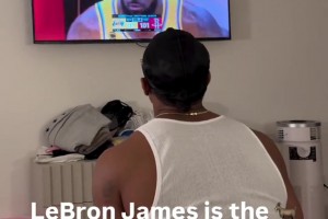 太激动了！国外一球迷看老詹绝平三分，把女儿都吓哭了