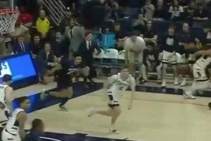 火箭选了谢泼德不选我！卡斯尔大学时期这个天赋已经相当炸裂了！