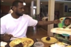 二十年前早期詹姆斯和队友互动实录