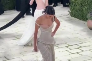 太美了吧 肯豆惊艳亮相！NBA最佳防守名不虚传！